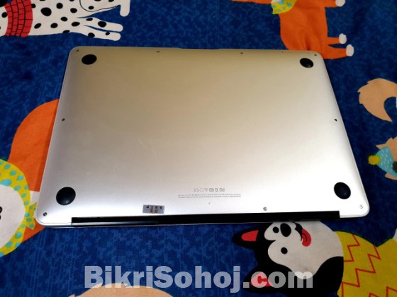 MacBook Air 2017 | 8GB RAM | 256GB SSD | i7 Dual Core – Silv